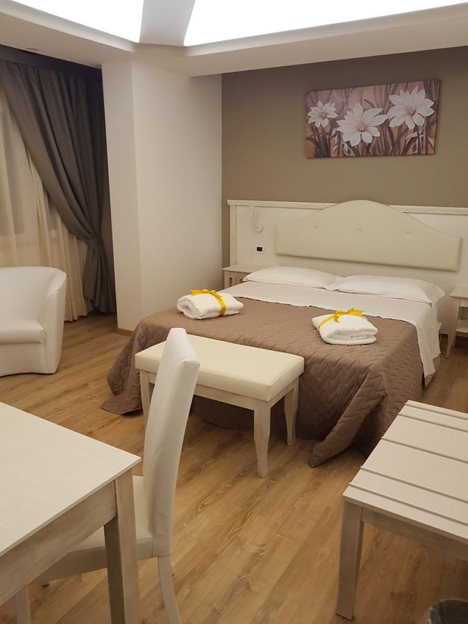 San Pietro Bed & Breakfast Mileto Bagian luar foto