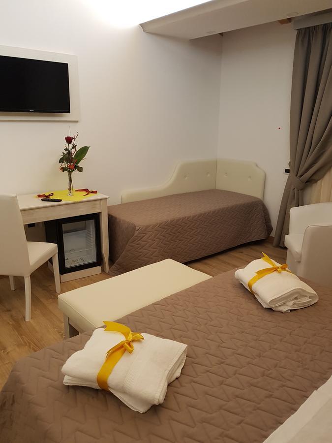 San Pietro Bed & Breakfast Mileto Bagian luar foto