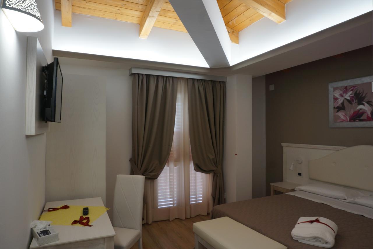 San Pietro Bed & Breakfast Mileto Bagian luar foto