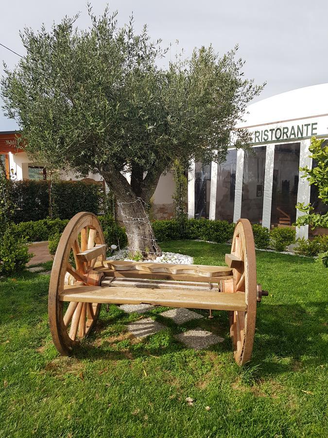San Pietro Bed & Breakfast Mileto Bagian luar foto