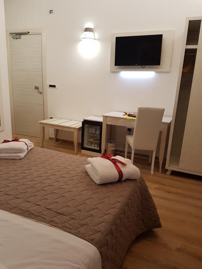 San Pietro Bed & Breakfast Mileto Bagian luar foto