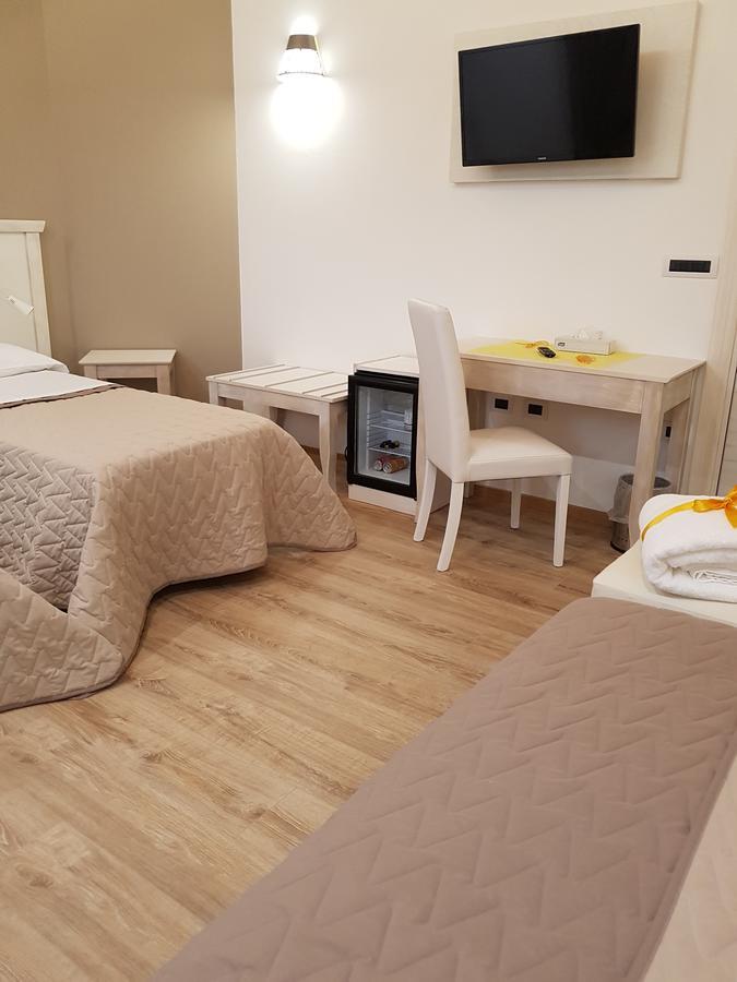 San Pietro Bed & Breakfast Mileto Bagian luar foto
