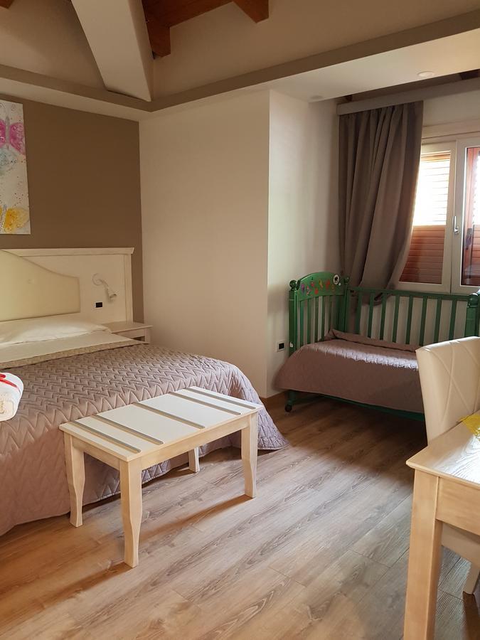 San Pietro Bed & Breakfast Mileto Bagian luar foto